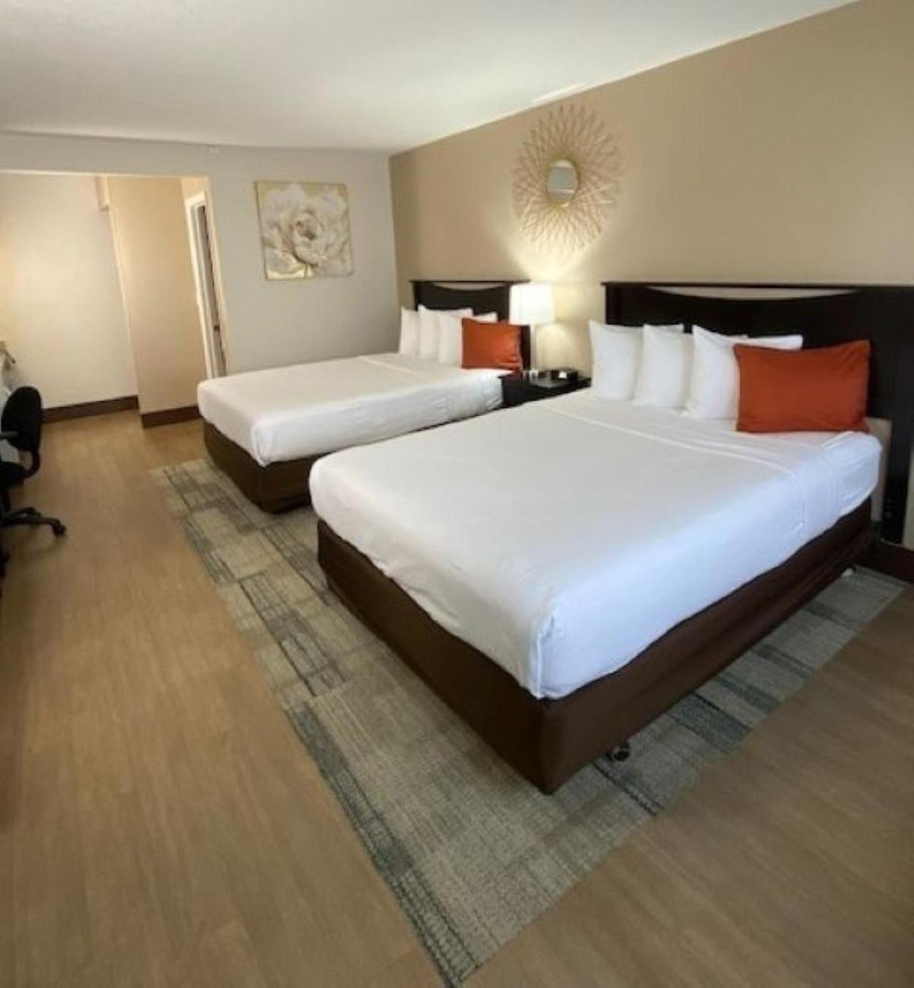 Stanford & Hotel