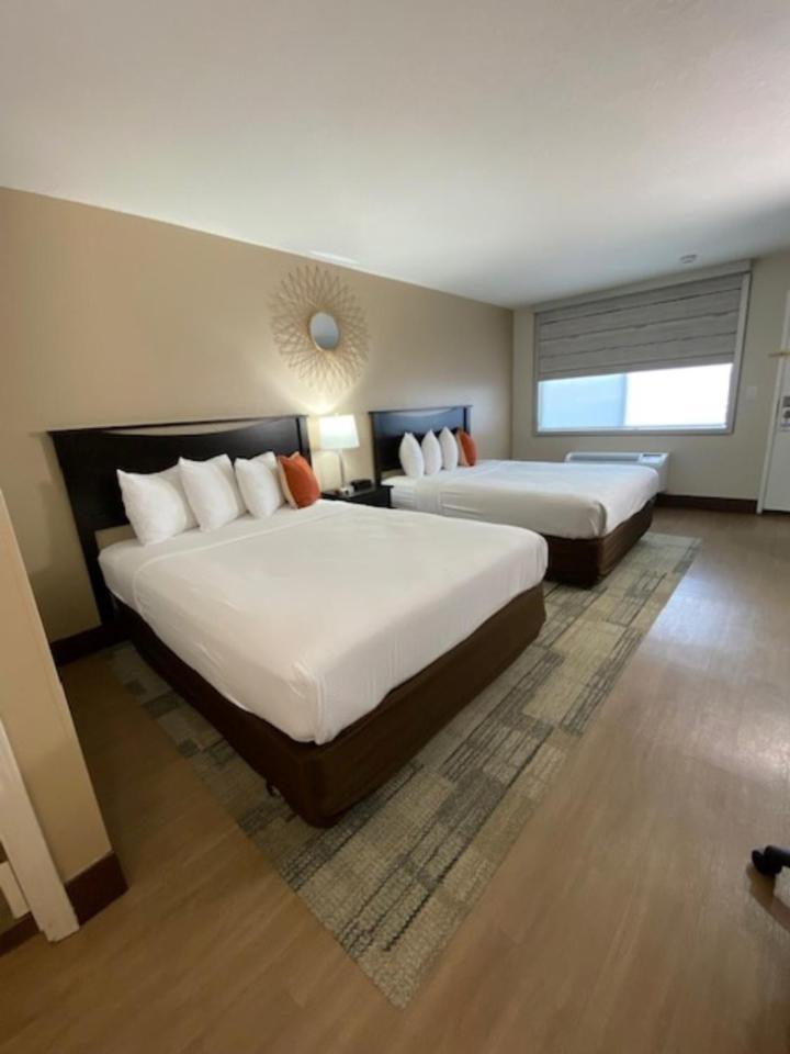 Stanford & 3* Anaheim