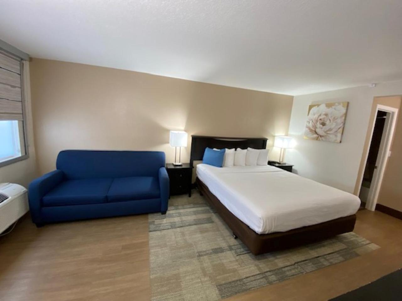 Stanford & Hotel 3*