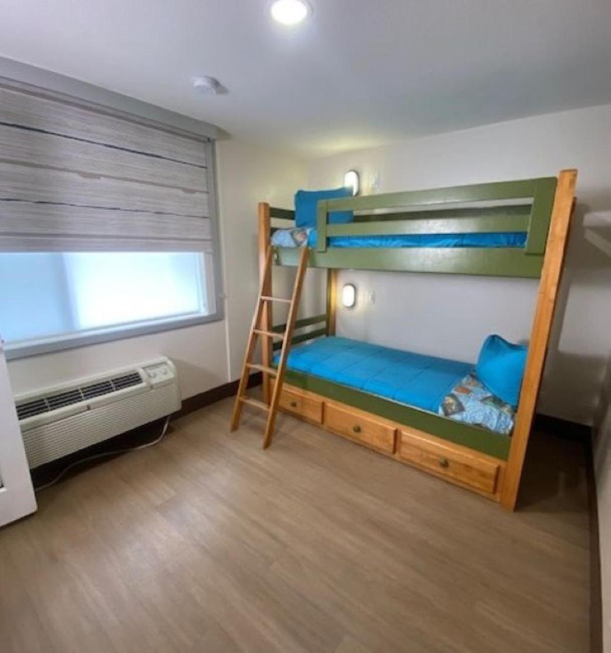 Hotel Stanford & 3*