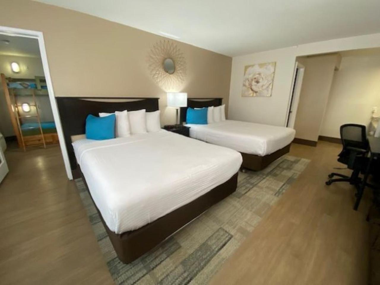 Hotel Stanford & 3*